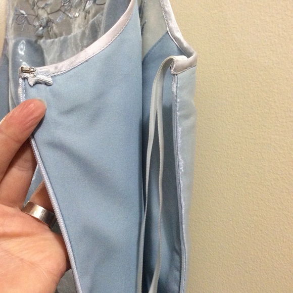 đź’–Stunning Oblique Petite satin embroidered formal dress - Picture 10 of 11